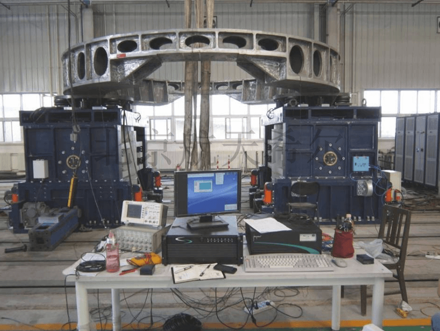 航天希爾在大型振動臺上的試驗(yàn)案例、場景